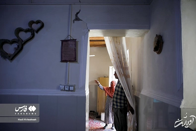 (تصاویر) خسارات زلزله در روستای رزوانه هرمزگان